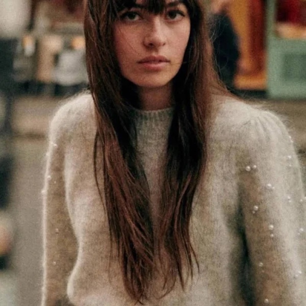 Sézane Elegant Pearl-Embellished Sweater